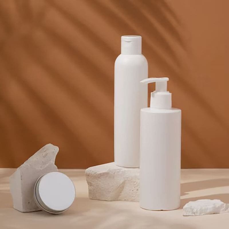 Oil-Balance Lightweight Fluid